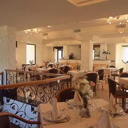 Hibiscus 3* Forio (Isola d'Ischia)