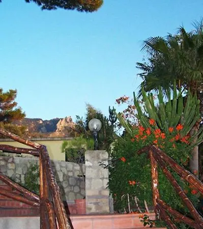 Hotel Hibiscus 3*