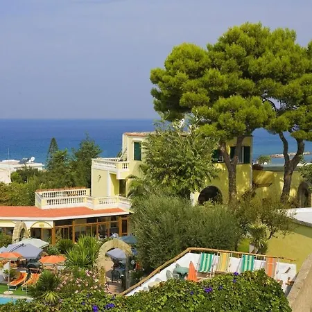 Hotel Hibiscus 3*