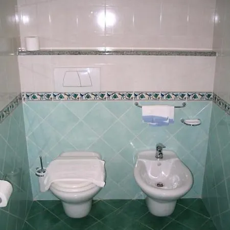 Hibiscus Hotel 3*